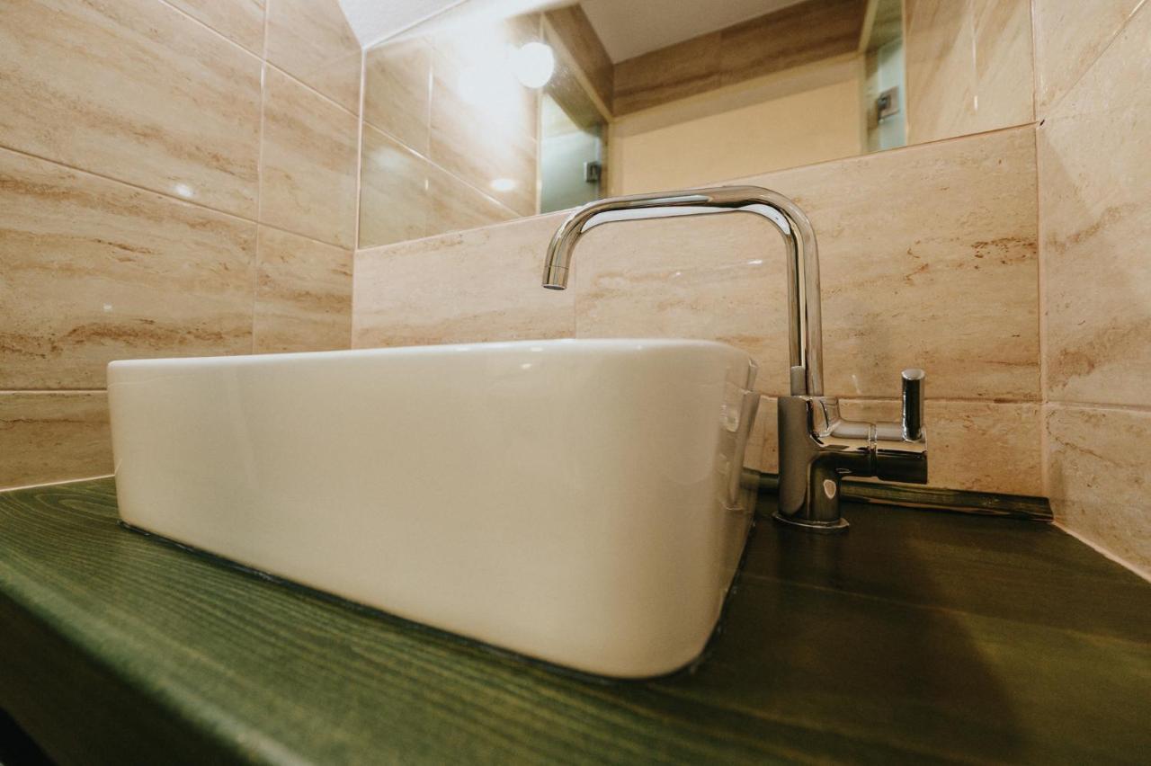 Kadarhaz Bed & Breakfast Vlahita Bagian luar foto
