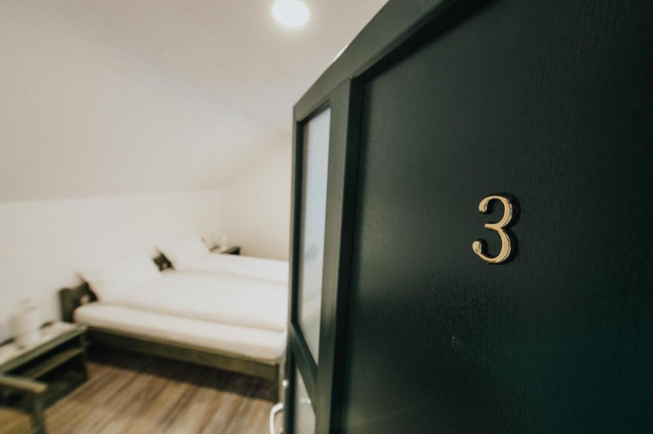 Kadarhaz Bed & Breakfast Vlahita Bagian luar foto